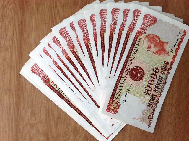 hoa hậu tiền Việt 10k đỏ
